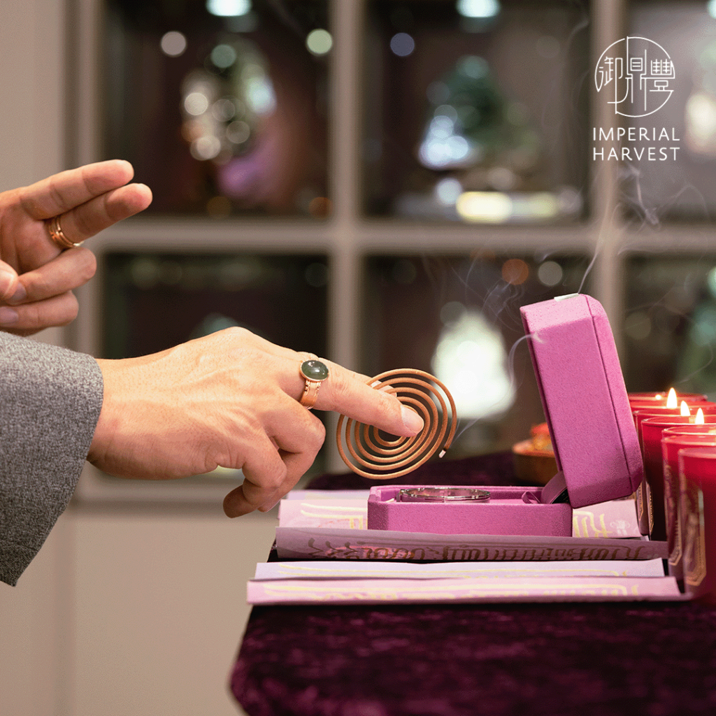 Step 3 of the Big Dipper Constellation Ritual, conducted by Master David, is cleansing the Imperial Harvest treasure with Agarwood Incense. 